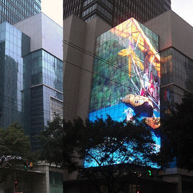 Luminosidad personalizada Pantalla de cristal LED transparente para un impacto visual dinámico